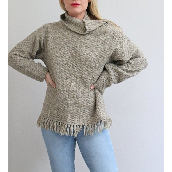 1990´s Basket Weave Oatmeal Turtleneck Sweater //...